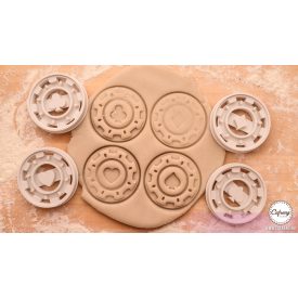 Zseton kiszúró szett