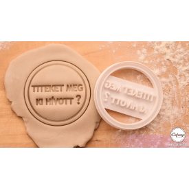 Titeket meg ki hívott?